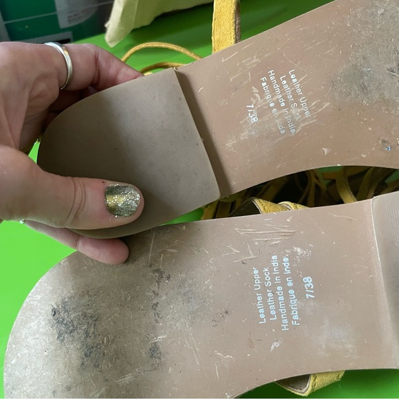 Jeffery Campbell size 7 yellow suede gladiator fringe ankle sandals - Picture 3 of 8